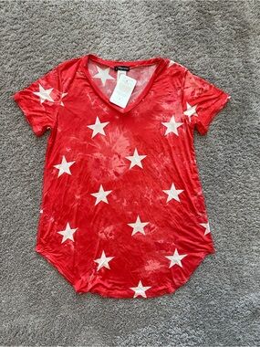 Red V-Neck Star Print Tee 4th of July ❤️